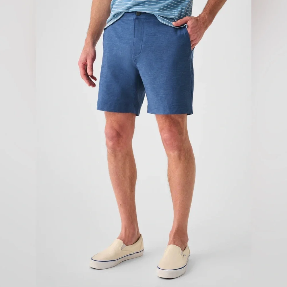 Faherty All Day Shorts 5” in Navy Blue Size 38.